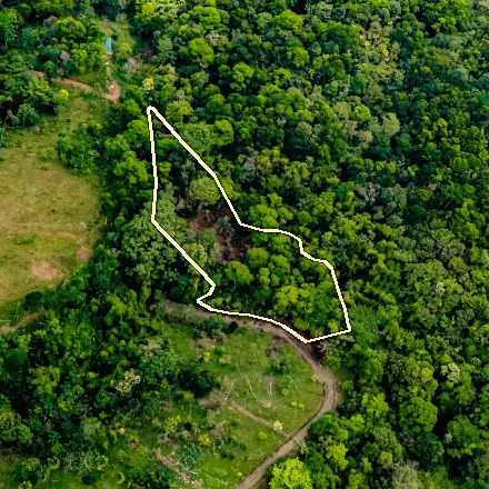Parcel 1 seen from above by drone, boundary drawn approximately